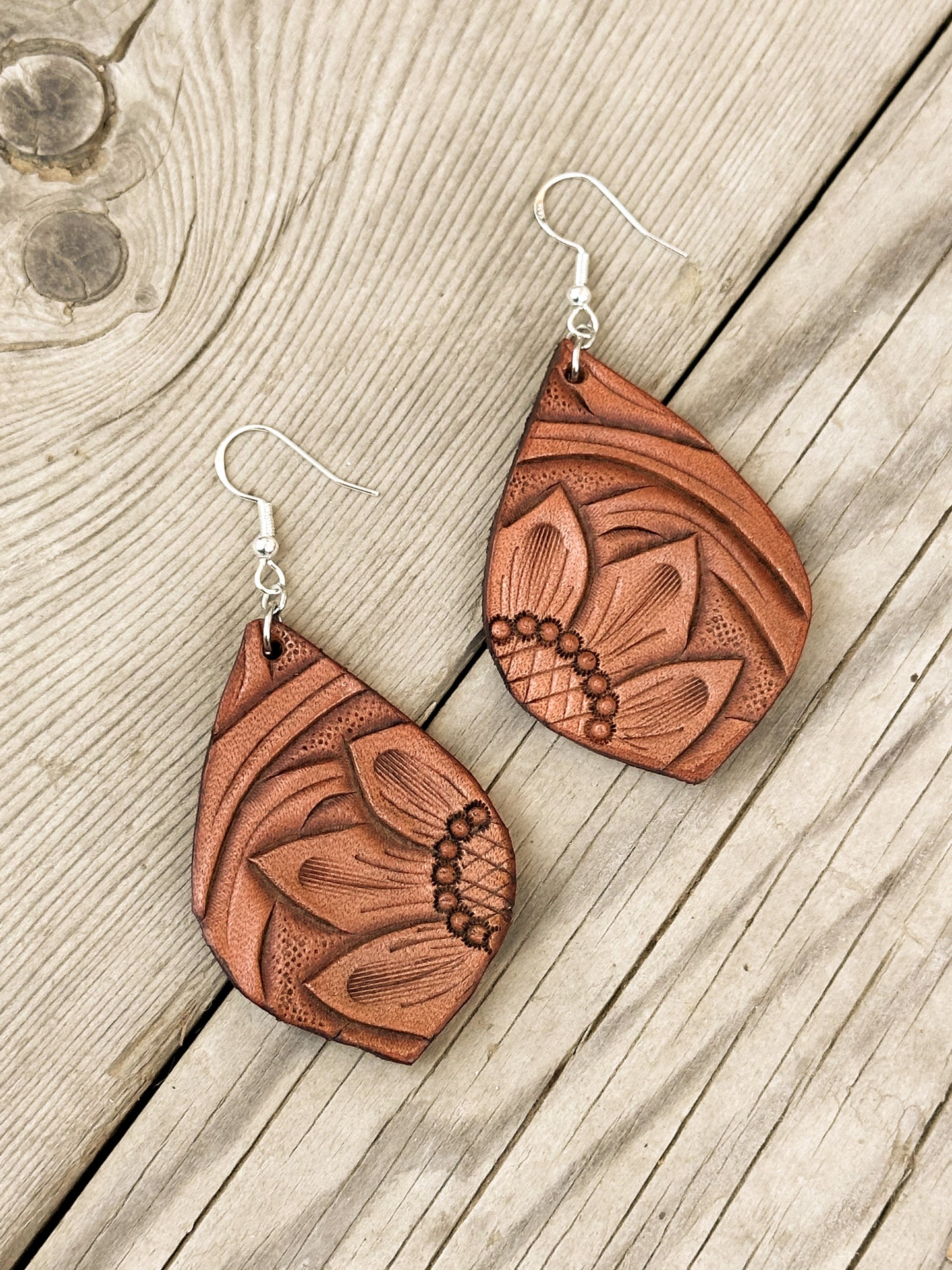 Pointed Teardrop Sunflower Leather Earrings